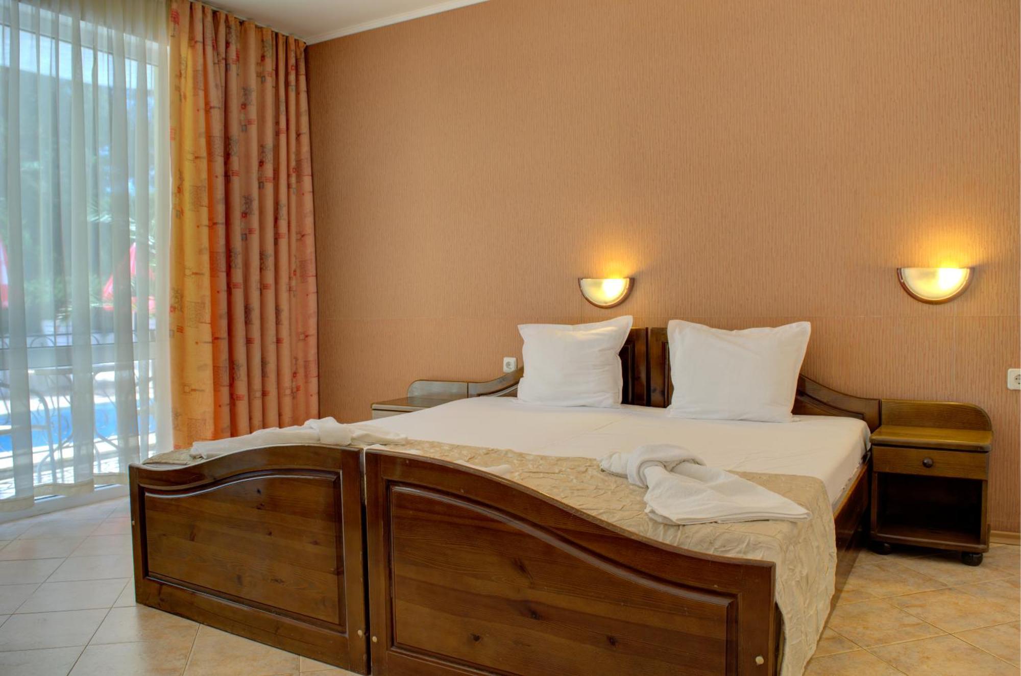 Hotel Feniks لوزينيتس المظهر الخارجي الصورة