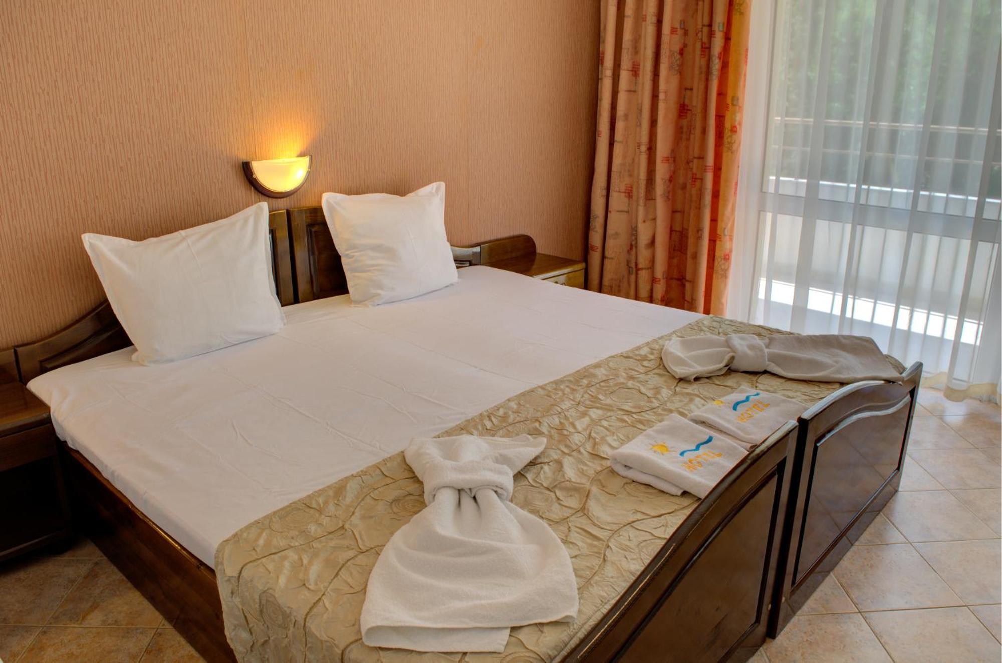 Hotel Feniks لوزينيتس المظهر الخارجي الصورة